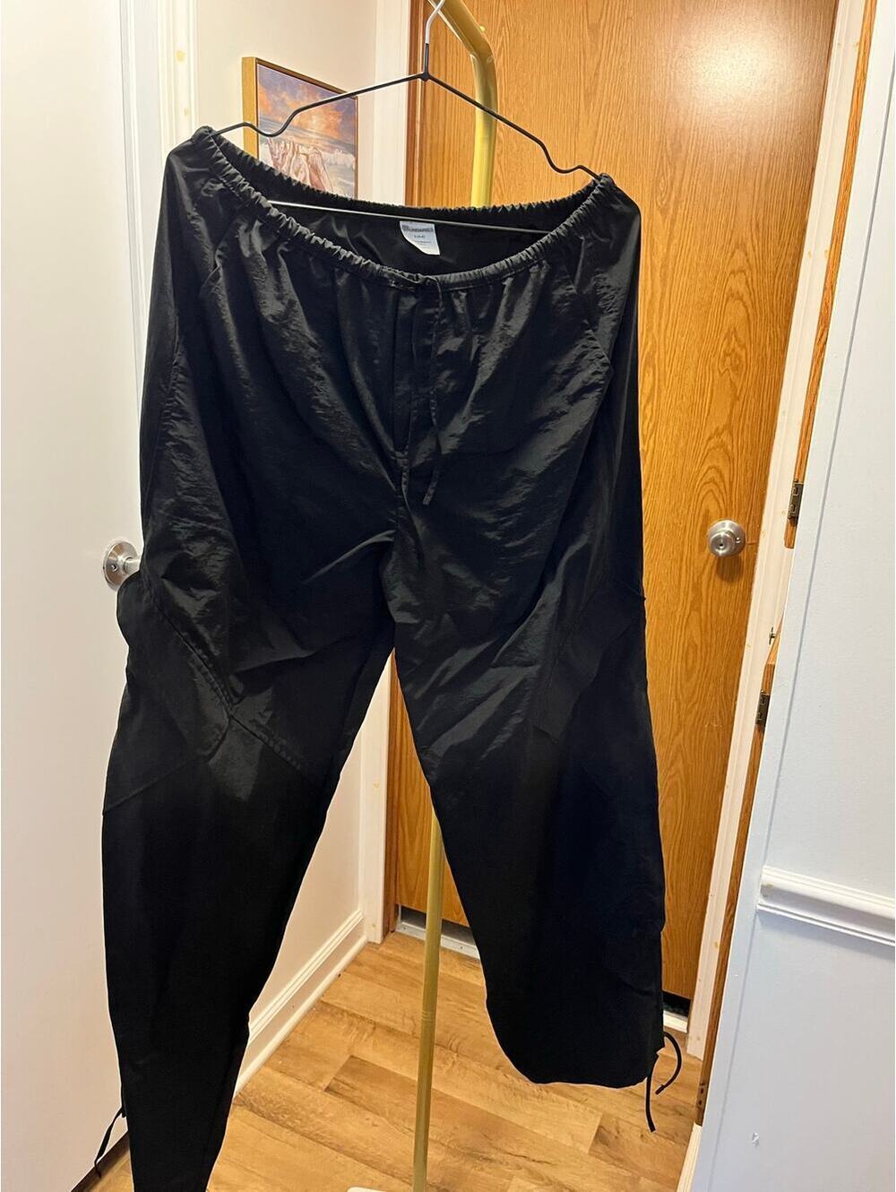 No Boundaries Black Nylon Parachute Pants Cargo Womens Small 4-6 Gorpcore Baggy